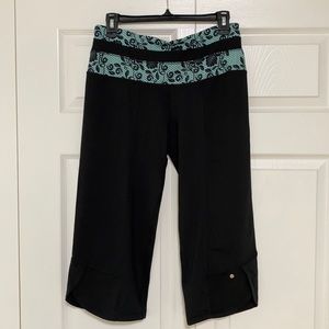 Ryka Black Turquoise Flare Cropped Athletic Pants
